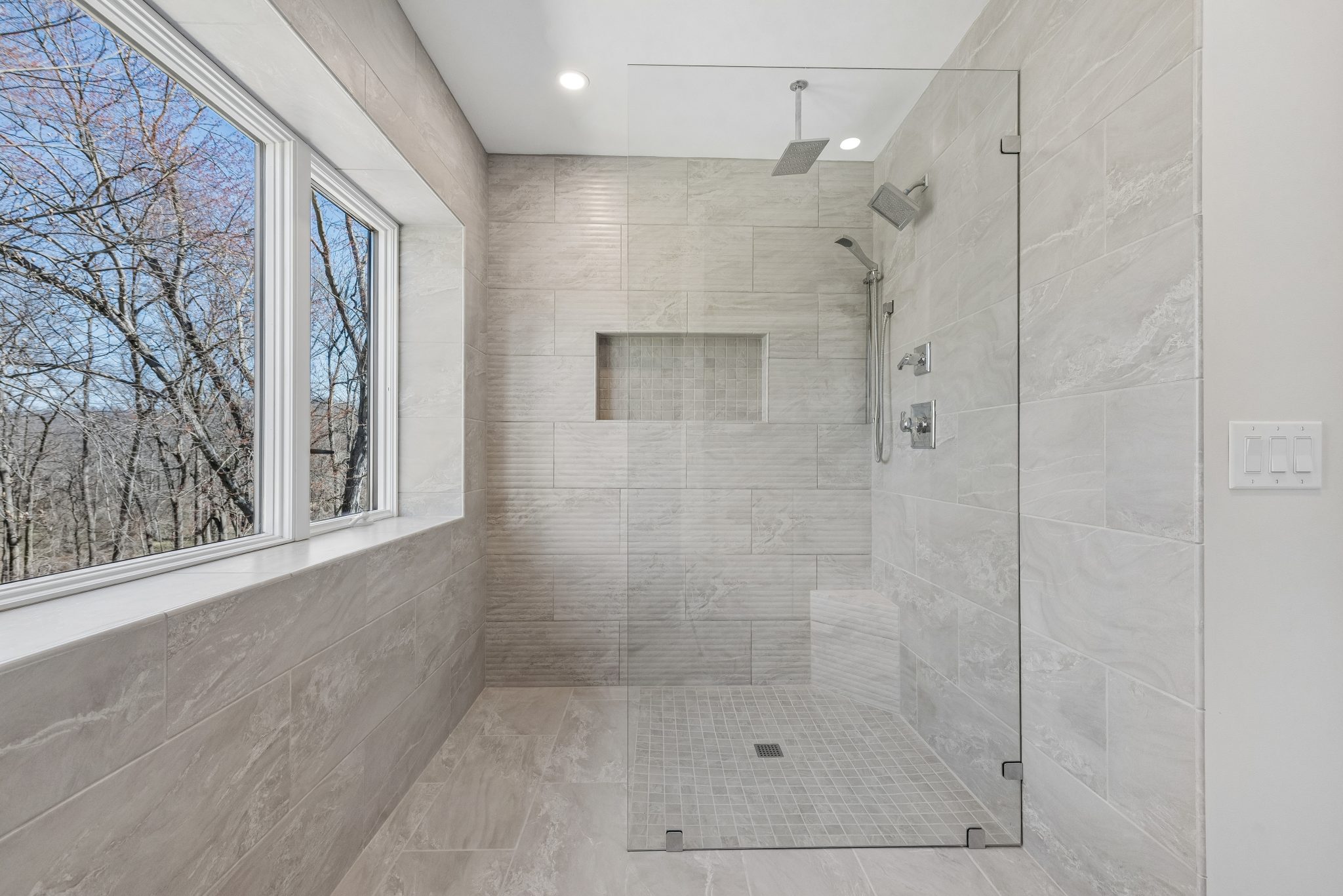 bathroom-charter oak-angle_03