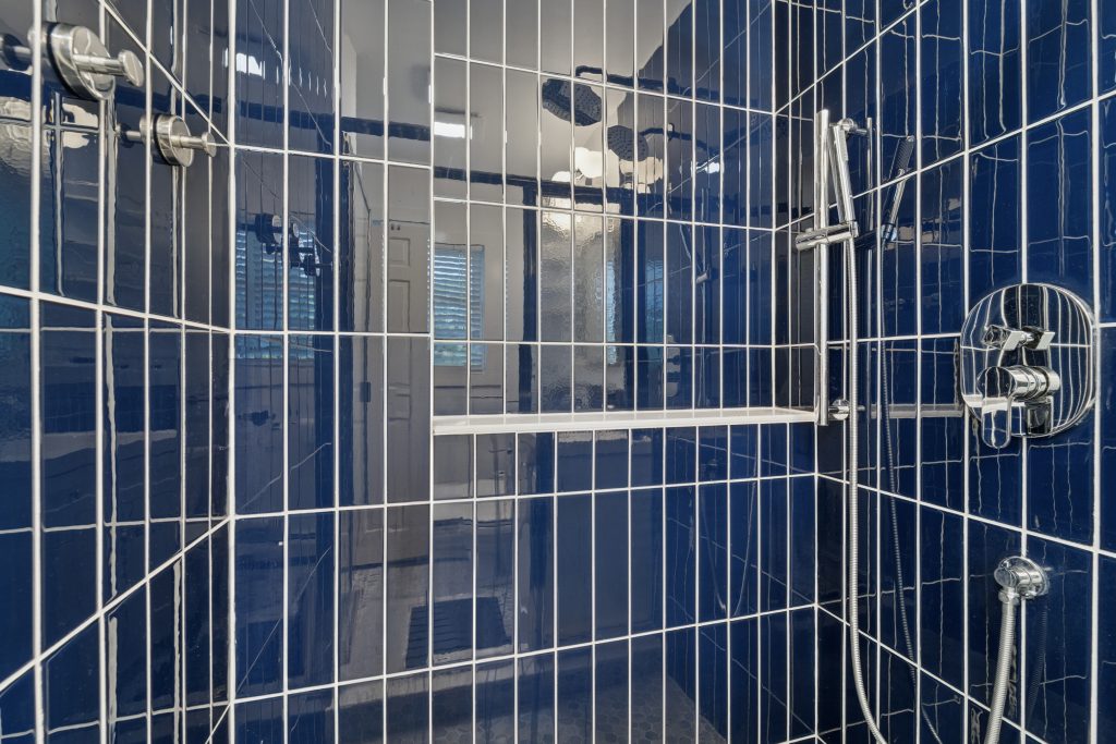 bathroom-west-chester-angle_03